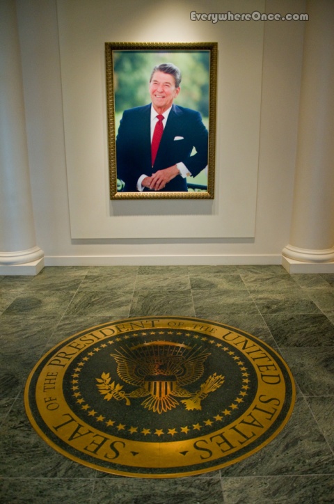 Ronald Reagan Library, Portrait and Presidential Seal